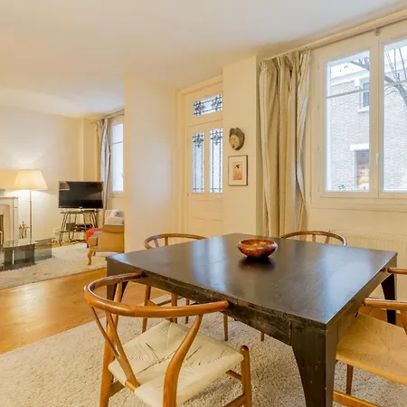 Apartment Jardin Du Luxembourg Paris